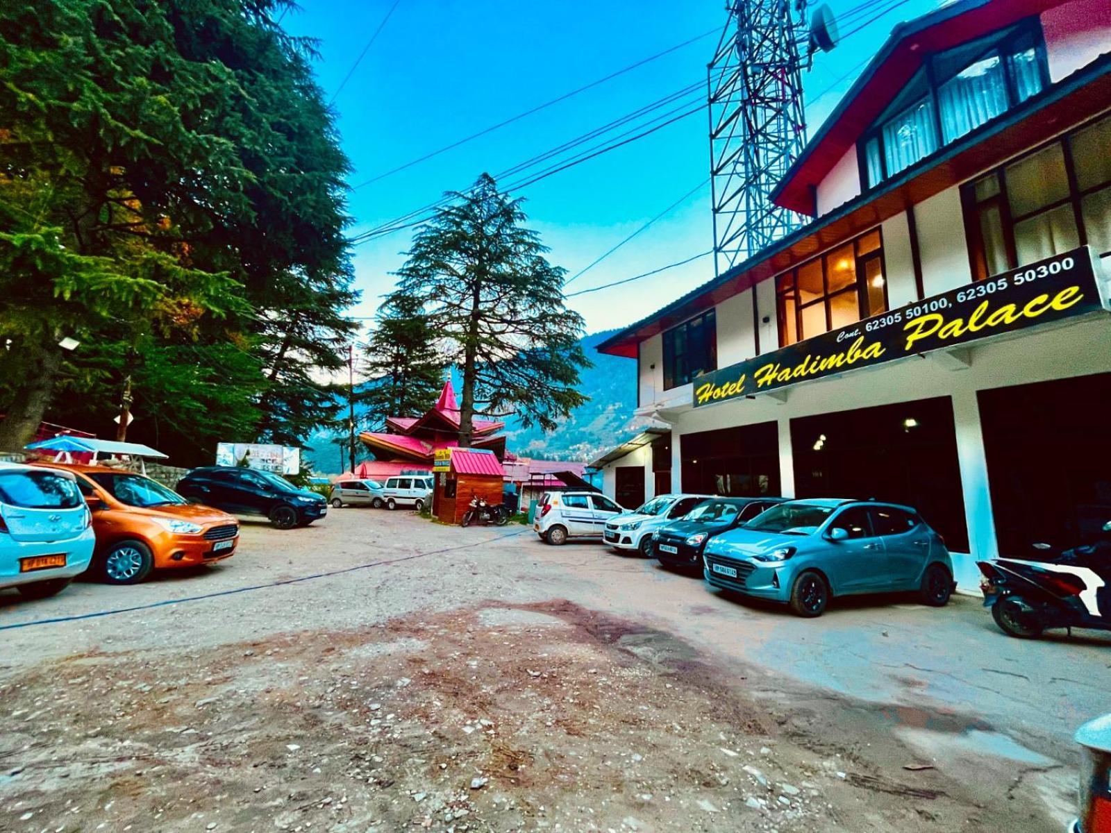 Hadimba Hill View By Hadimba Palace, Manali - Premium Room ! Family Hotel ! Parking ! Near Hadimba Temple エクステリア 写真